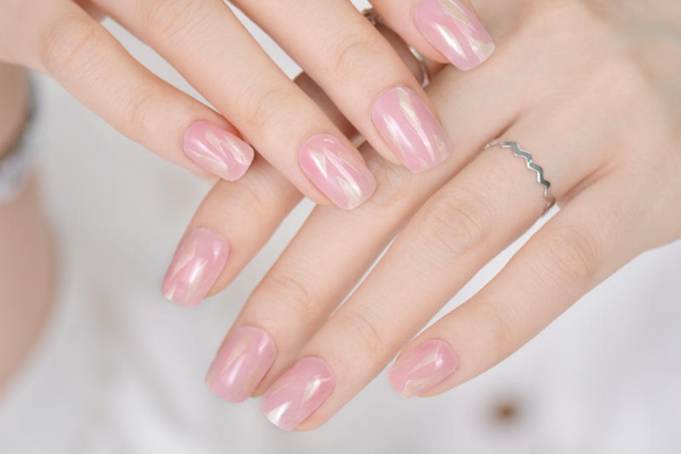 Safety First: Industry Push Towards Low-Allergen, “Safe” Gel Products 3 Sticker Gel